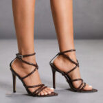 Chaussures femme, sandales élégantes avec talons