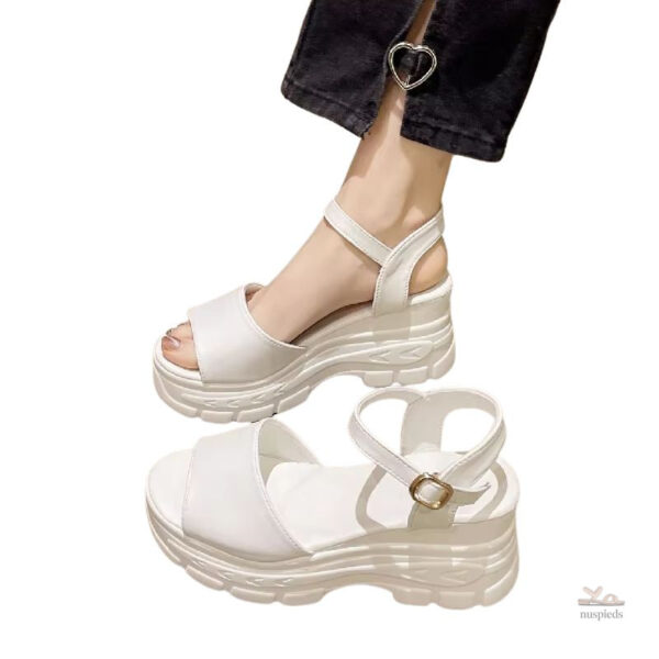 Sandales avec fermetures à boucle pour un maintien optimal