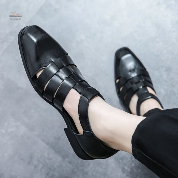 Sandales en cuir pour homme au design classique
