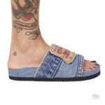 Modèle vintage de sandales en jean