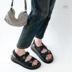 Sandales pailletées en cuir avec fermeture à scratch