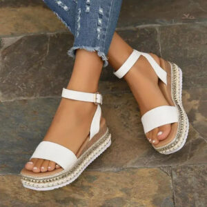 Sandales blanches à talons, style plateforme