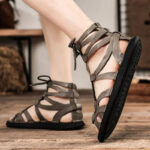 Sandales en cuir, souples et durables